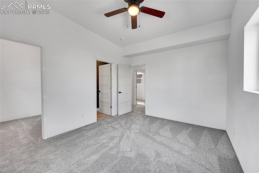 Image 18 of 27: Master Bedroom