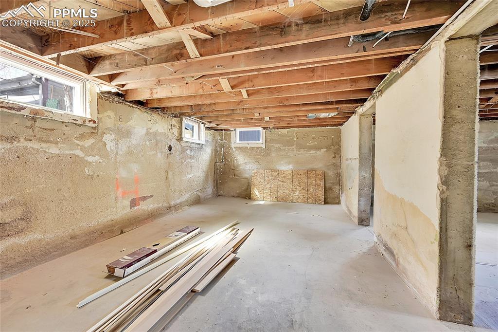 Image 26 of 27: Basement