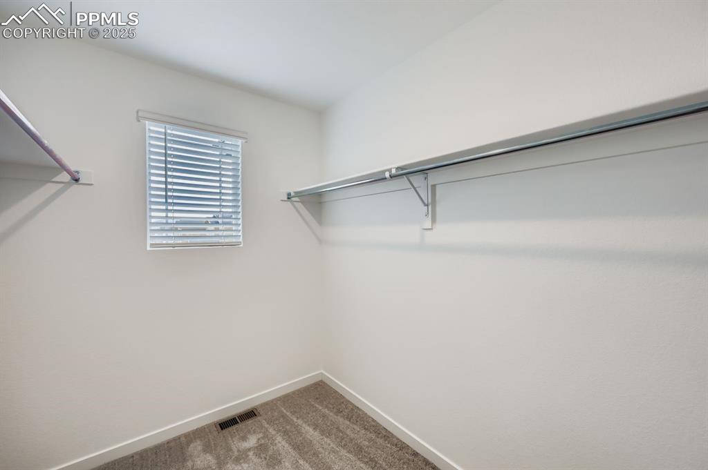 Image 7 of 13: Closet