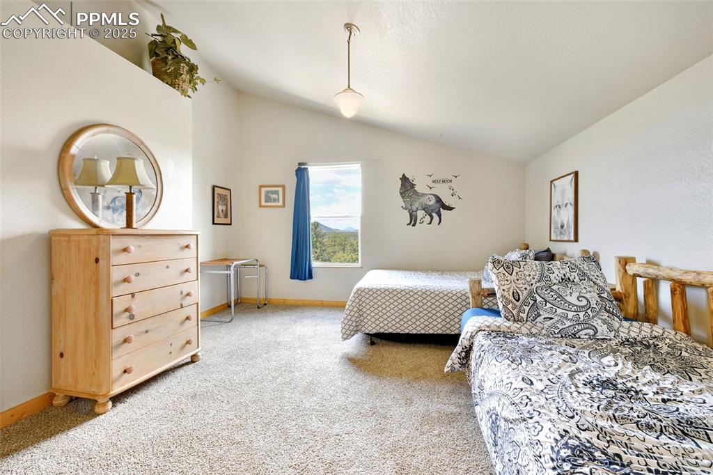 Image 30 of 48: Bedroom #3 - Upper Level 