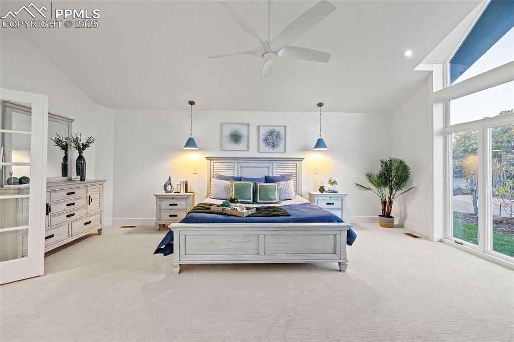 Image 25 of 49: Bedroom