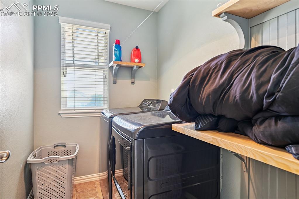 Image 29 of 49: Laundry