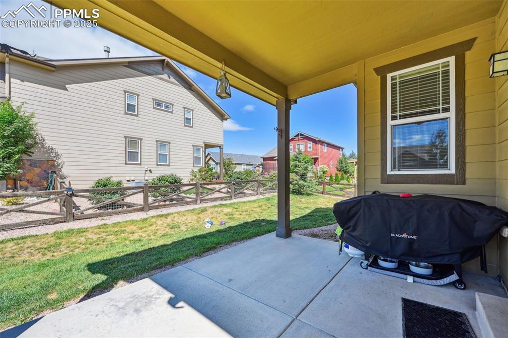 Image 33 of 49: Patio