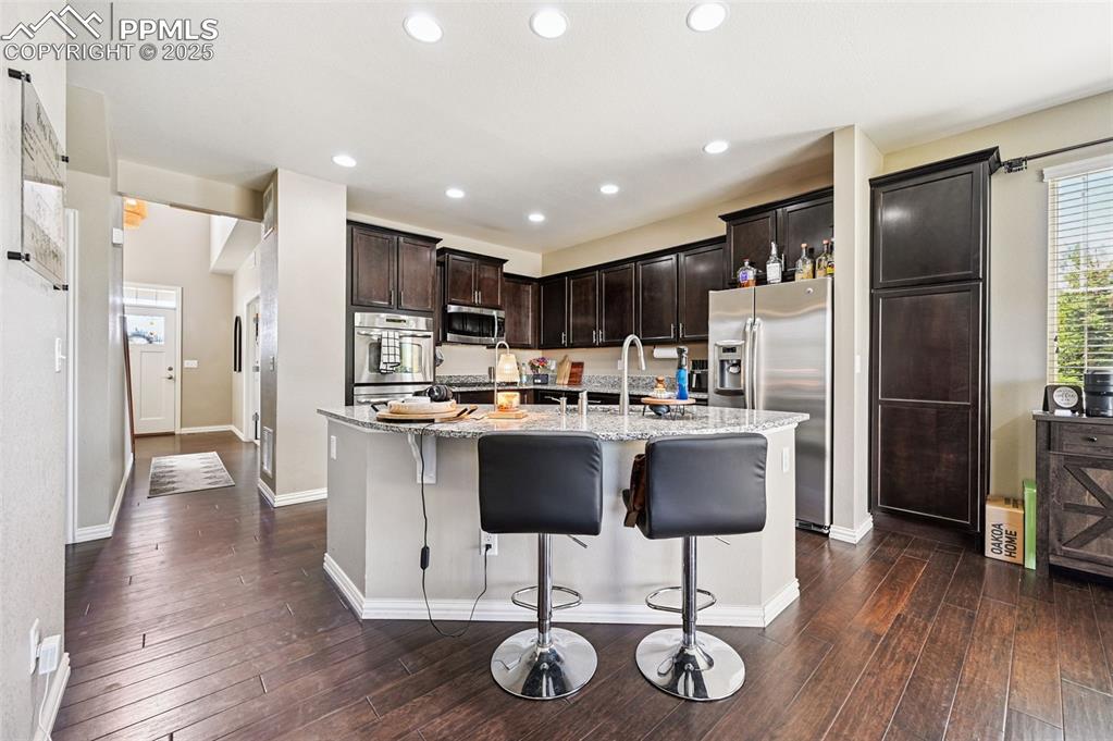 Image 4 of 49: Kitchen