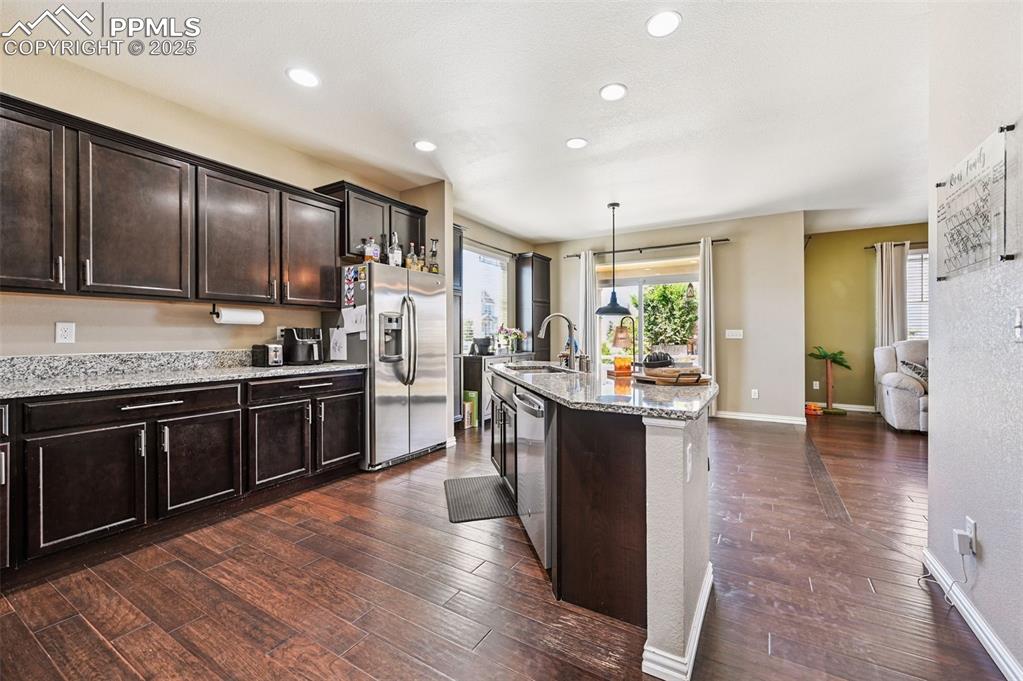 Image 5 of 49: Kitchen