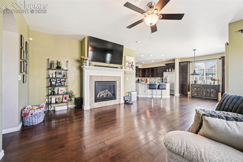 Image 8 of 49: Living Room