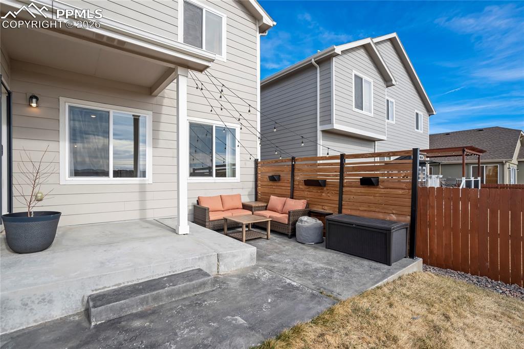 Image 34 of 50: Patio