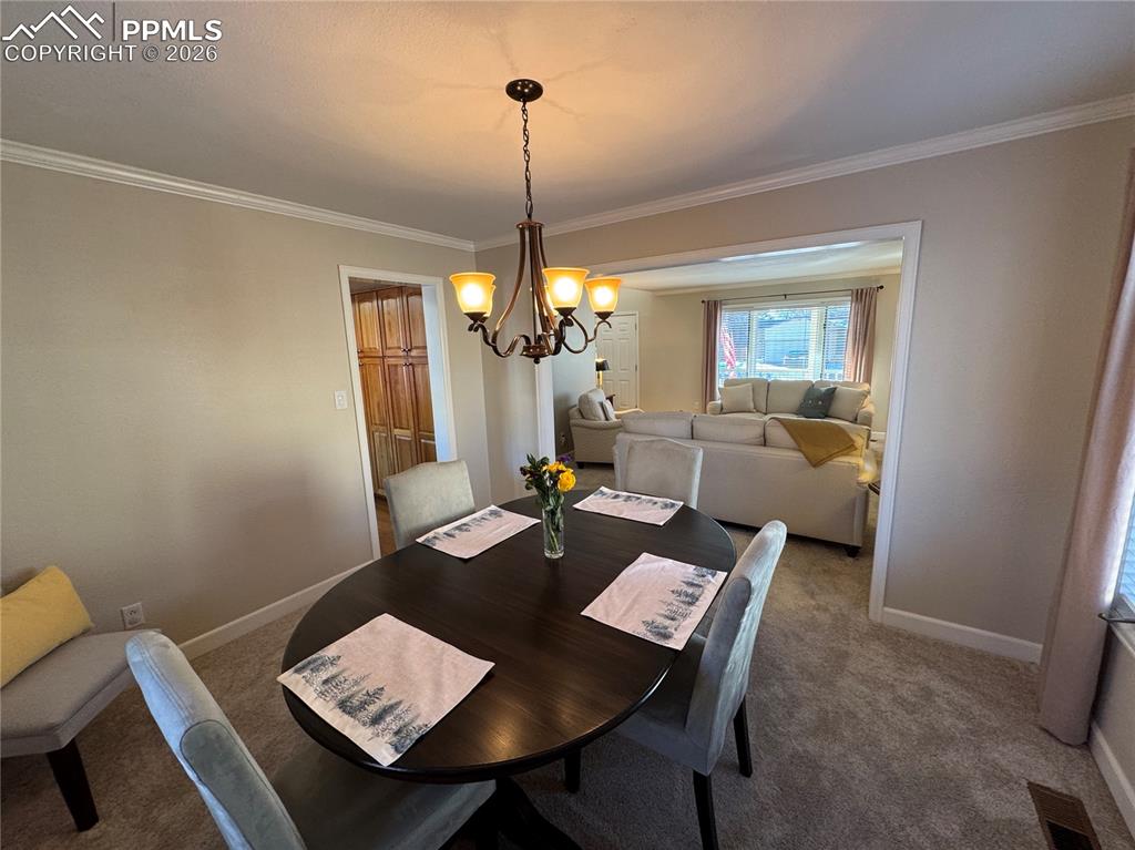 Image 15 of 48: Dining Area