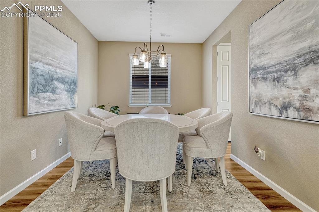 Image 12 of 44: Dining Area