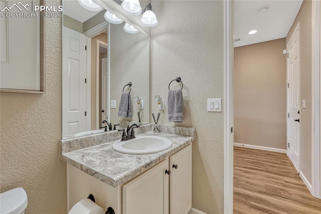 Image 15 of 44: Bedroom