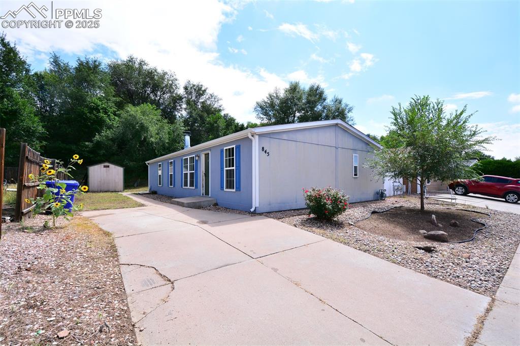 Image 32 of 33: Side of Structure