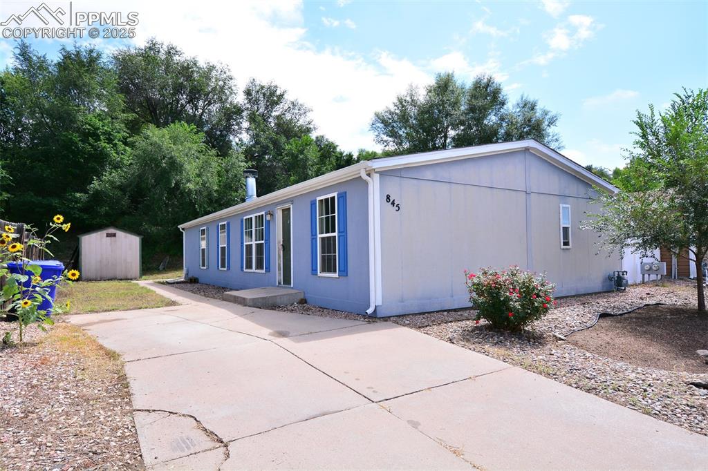 Image 33 of 33: Side of Structure