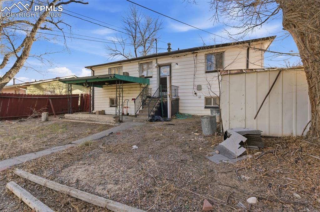 Image 34 of 35: Rear view of house