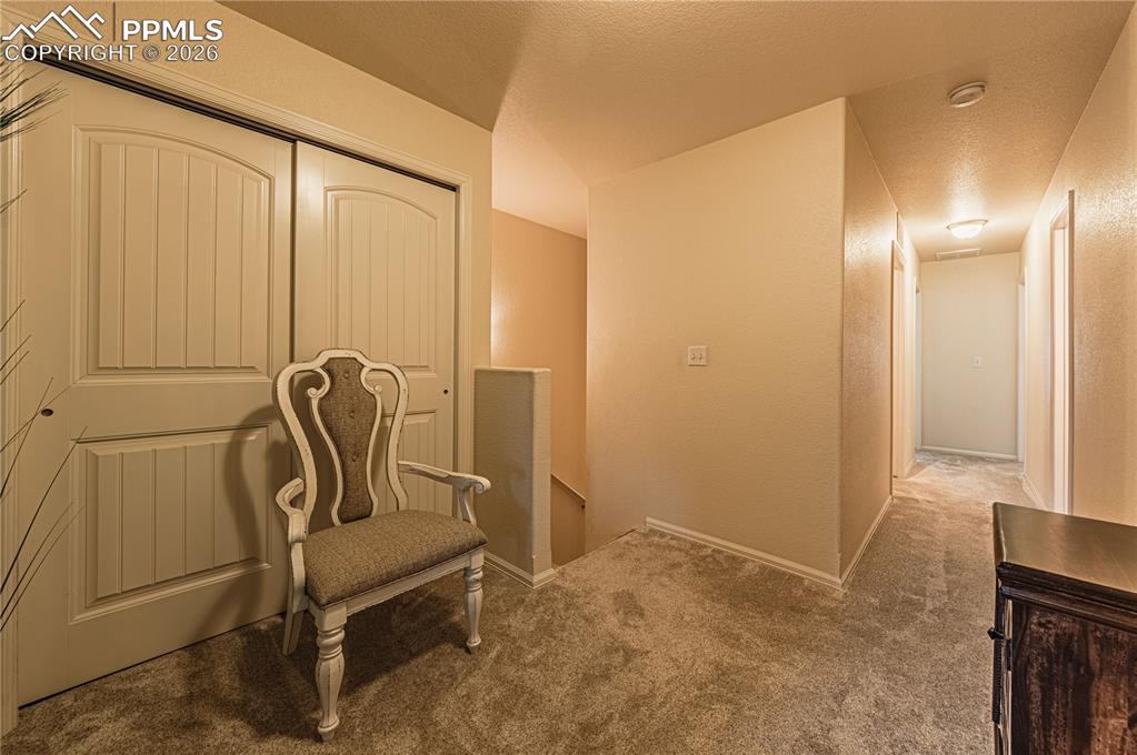 Image 29 of 45: Sitting Room