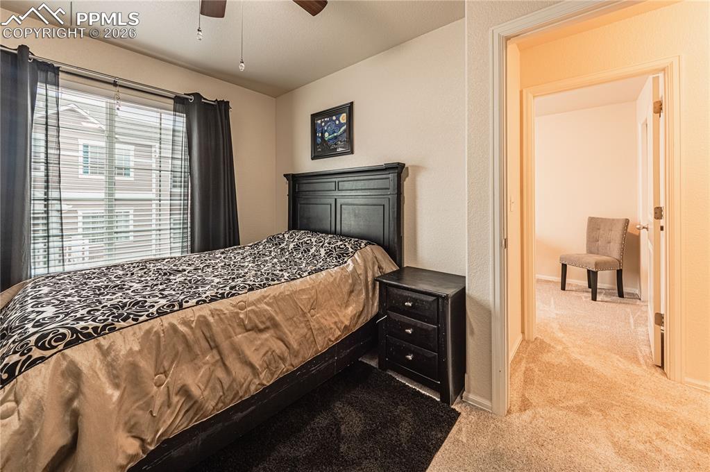 Image 39 of 45: Bedroom