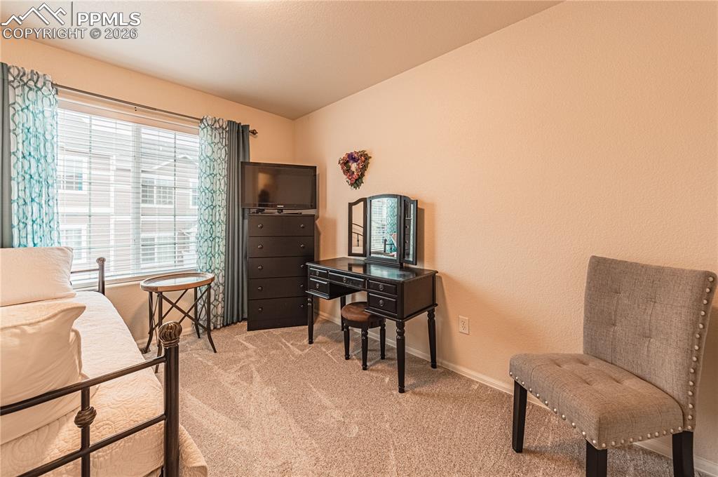 Image 40 of 45: Sitting Room