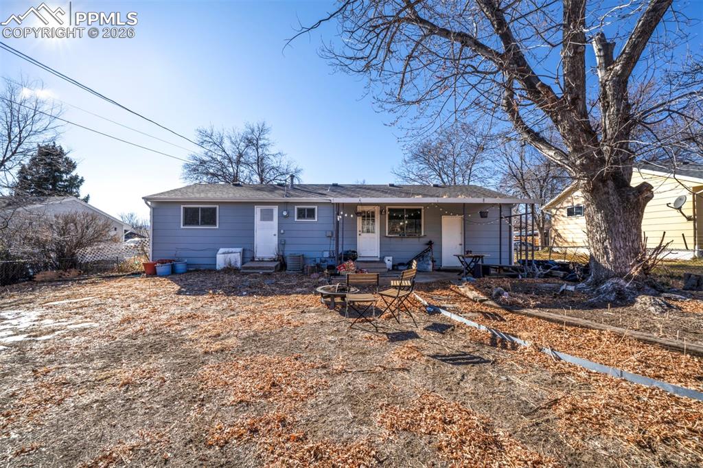 Image 12 of 41: Back of Structure