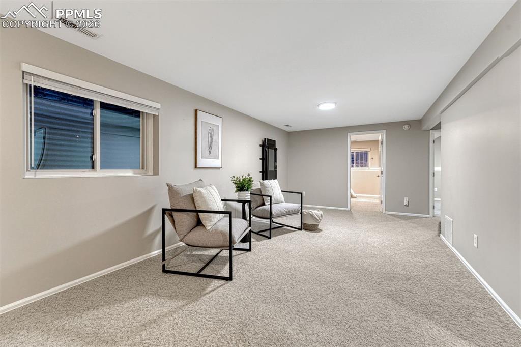 Image 31 of 49: Large enough for a merriad of uses