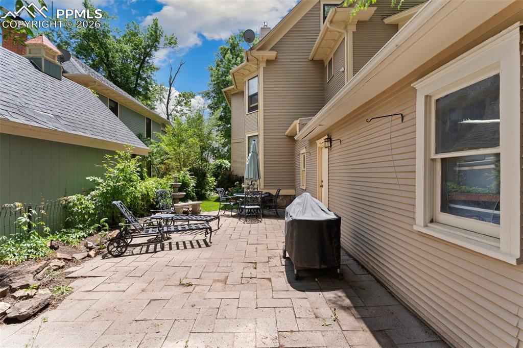 Image 30 of 38: Patio