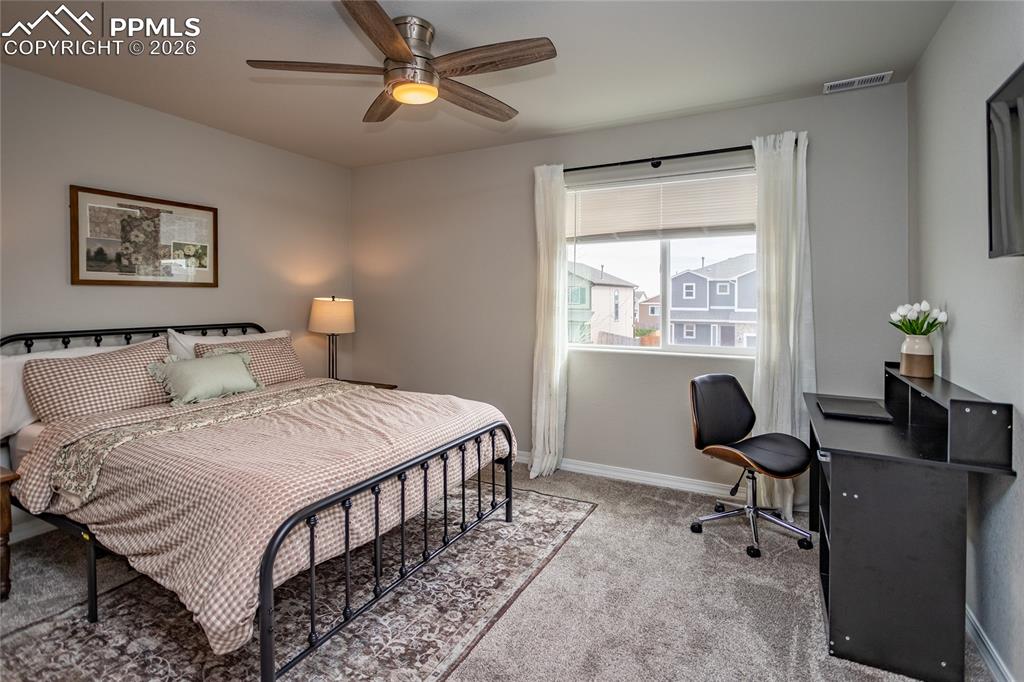 Image 25 of 50: Bedroom