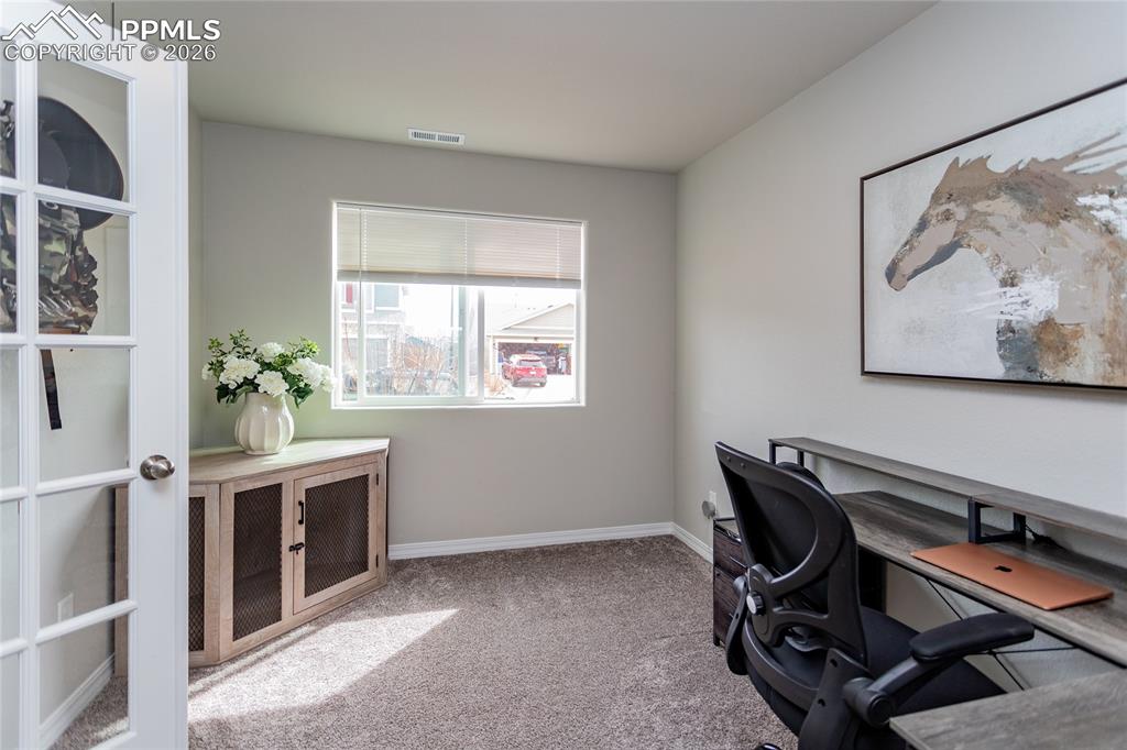 Image 8 of 50: Office