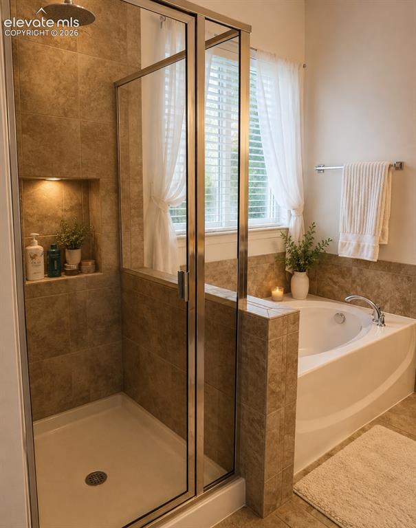 Image 11 of 24: Bathroom