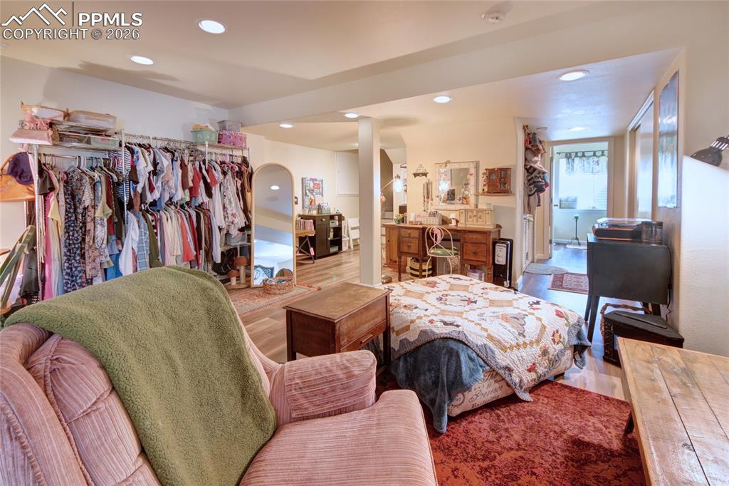 Image 29 of 47: Bedroom