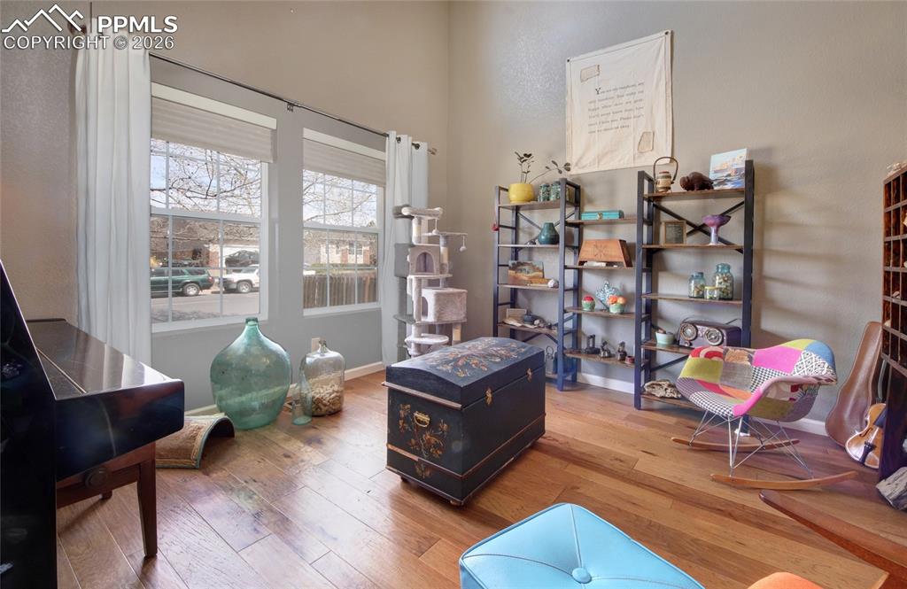 Image 5 of 47: Office