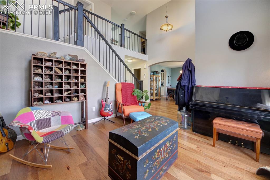 Image 6 of 47: Living Room