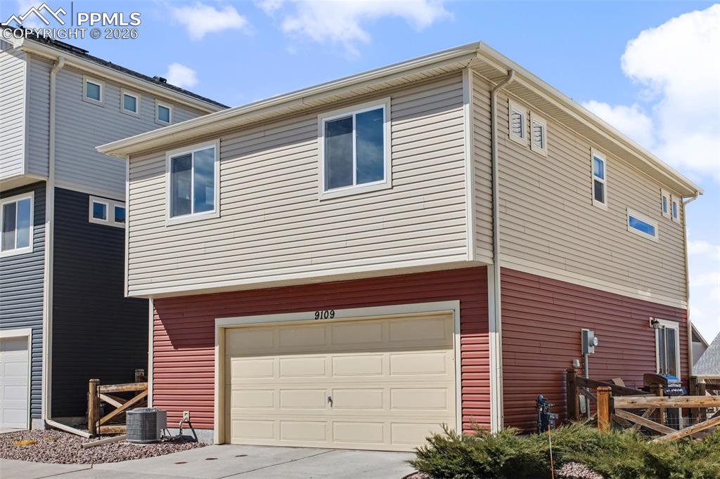 Image 11 of 32: Side of Structure