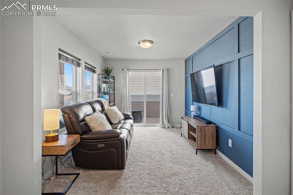 Image 13 of 32: Family Room