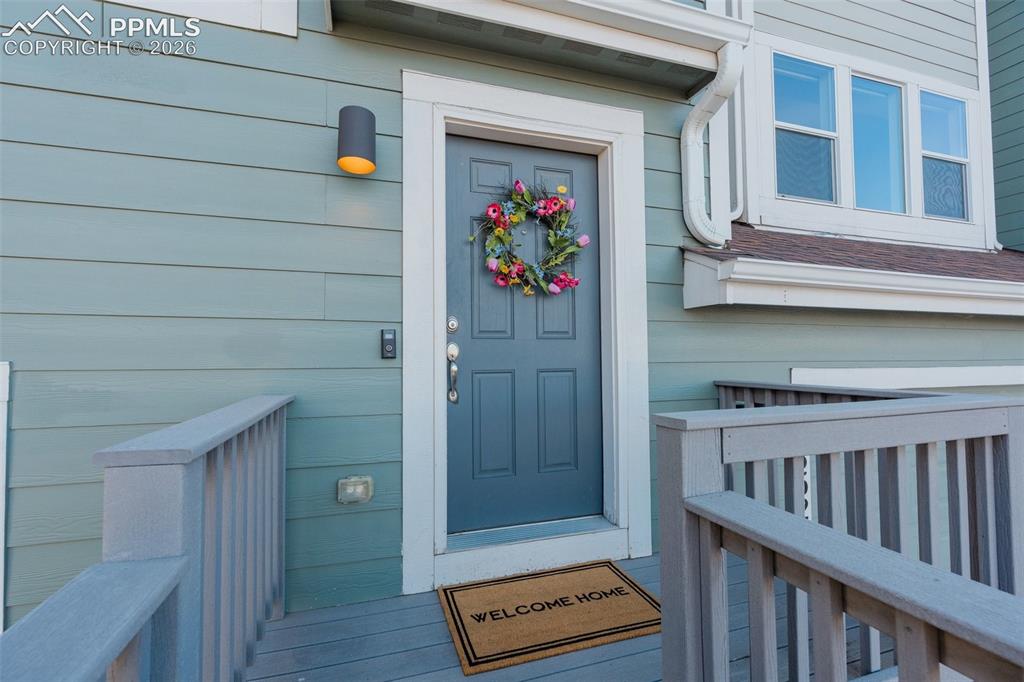 Image 1 of 25: Entry