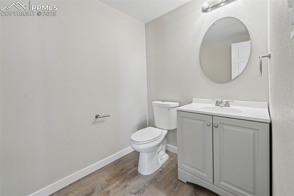 Image 17 of 50: Bathroom