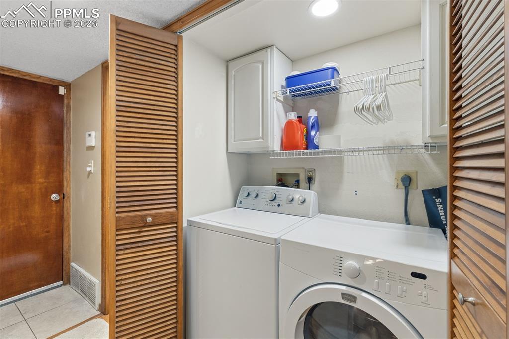 Image 17 of 43: Laundry