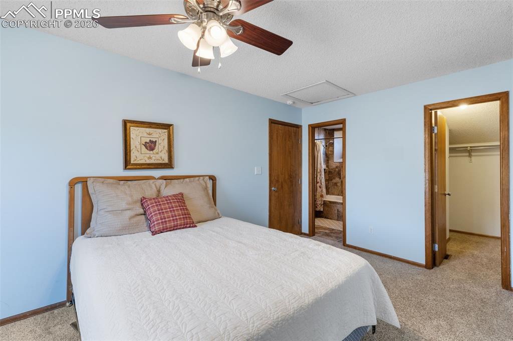 Image 25 of 43: Bedroom