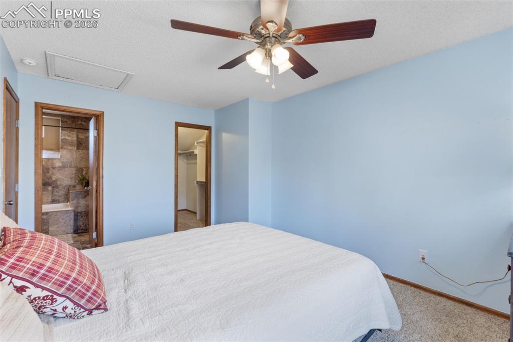 Image 26 of 43: Bedroom