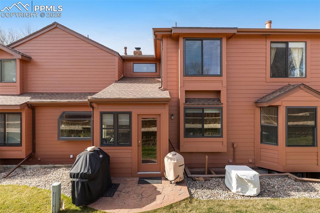 Image 35 of 43: Back of Structure