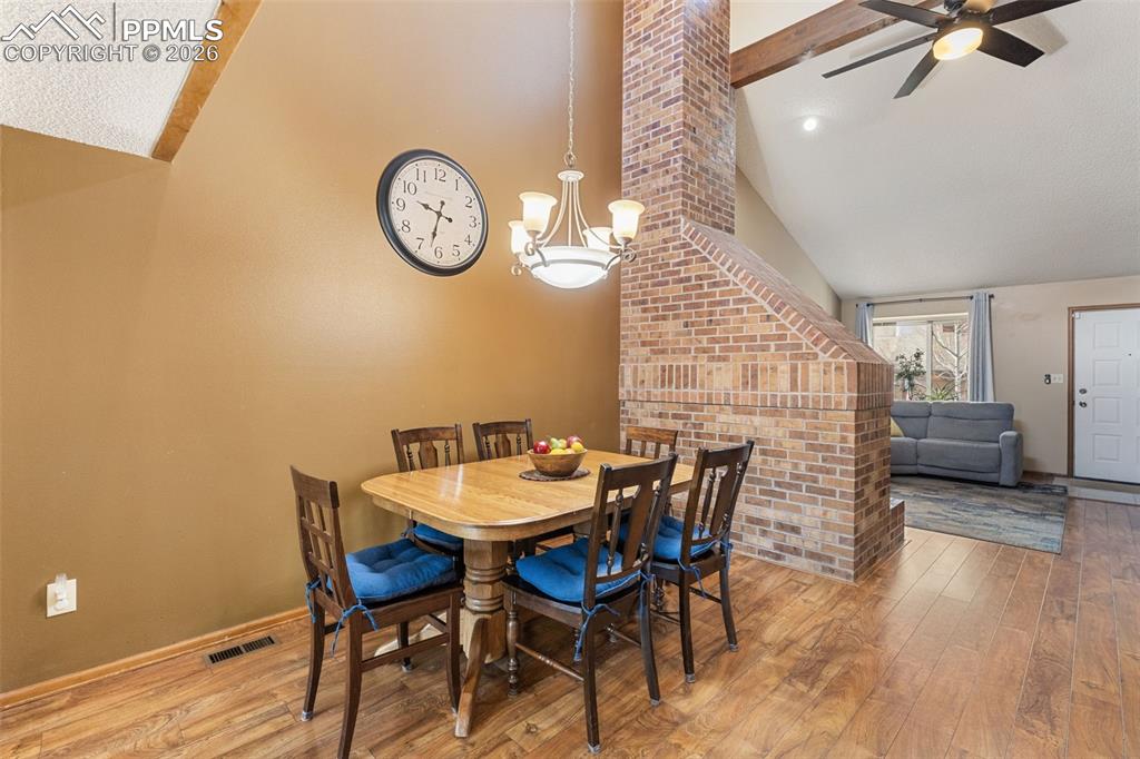 Image 9 of 43: Dining Area