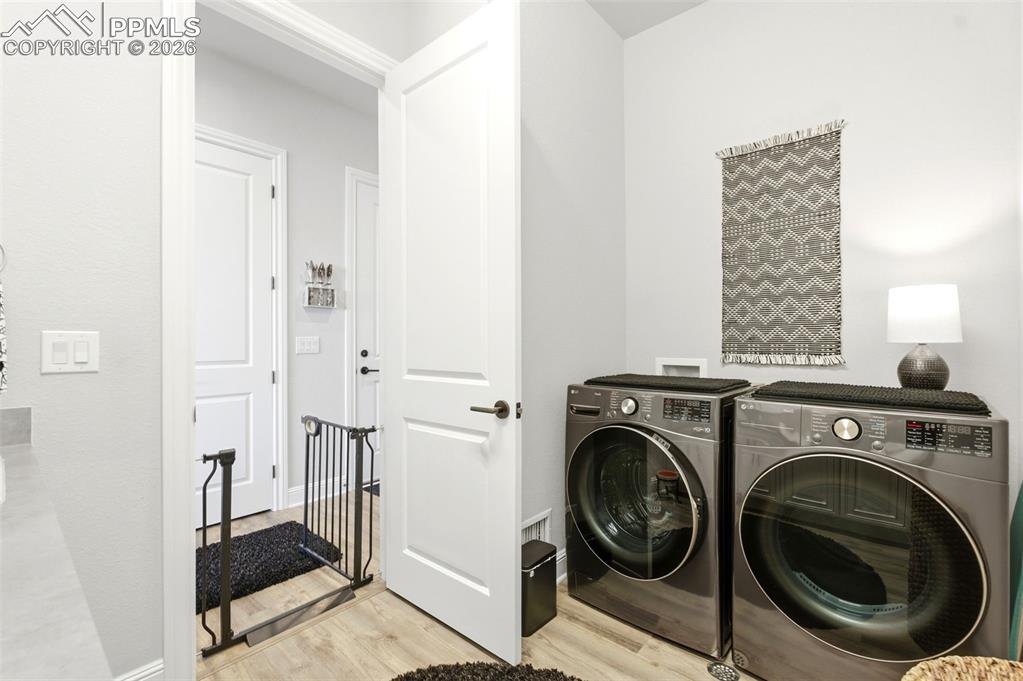 Image 29 of 43: Laundry