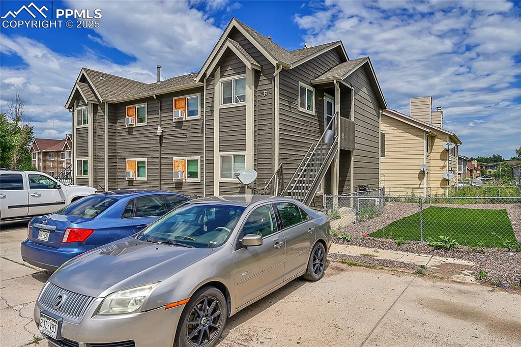 Image 31 of 39: Front of Structure