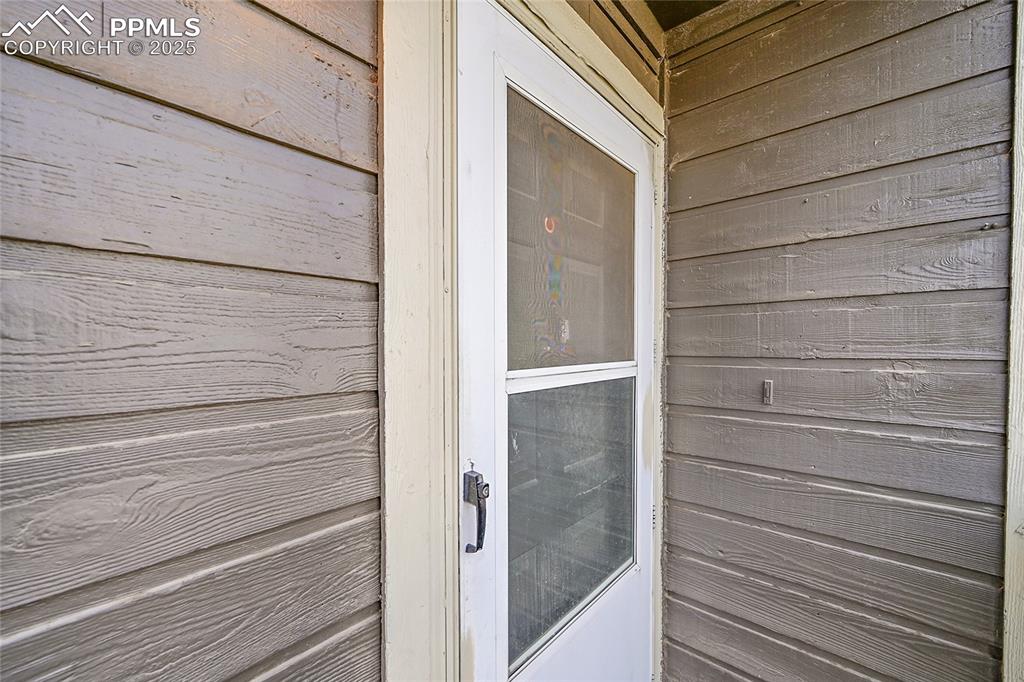 Image 5 of 39: Entry