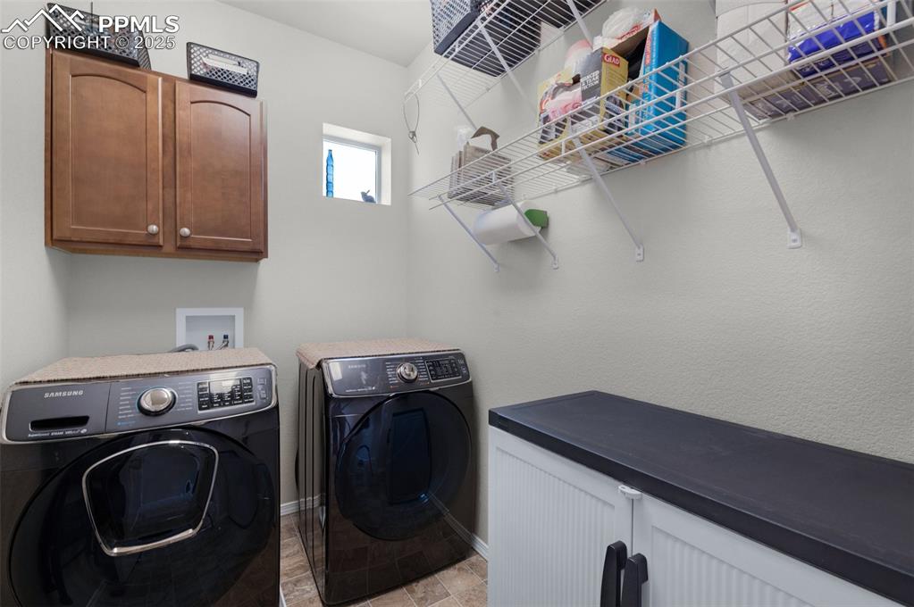 Image 22 of 41: Laundry