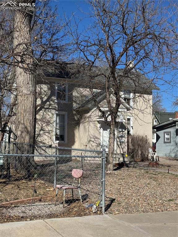 Image 13 of 13: Side of Structure