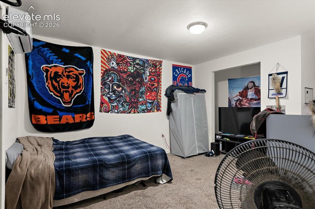 Image 33 of 47: Bedroom