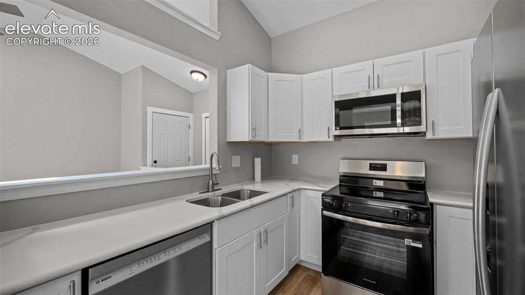 Image 12 of 42: Kitchen