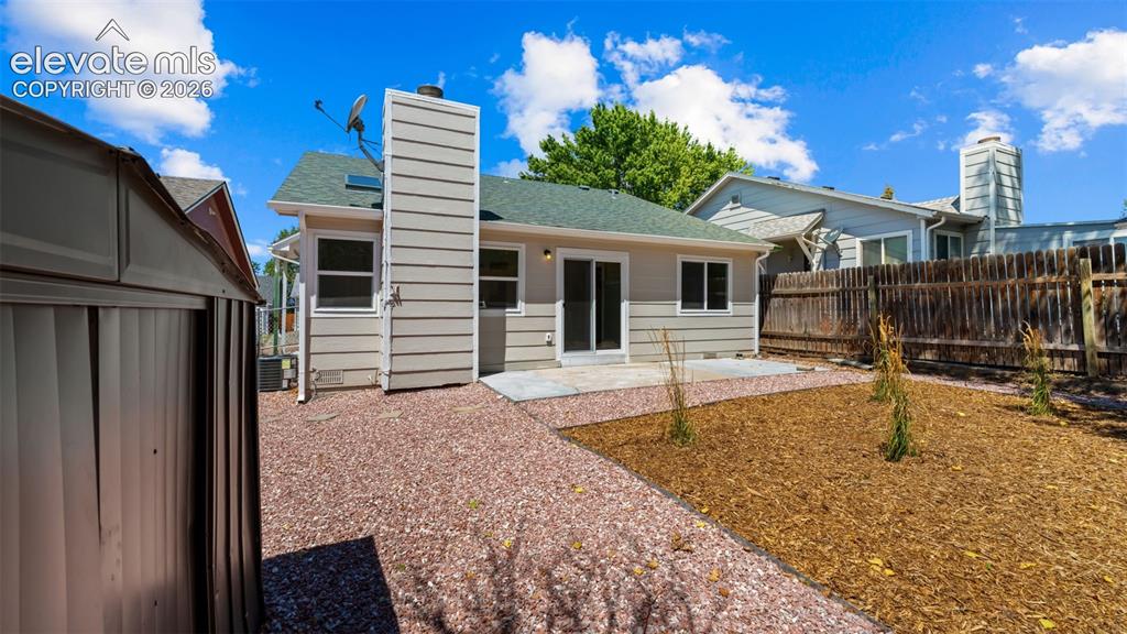 Image 33 of 42: Back of Structure