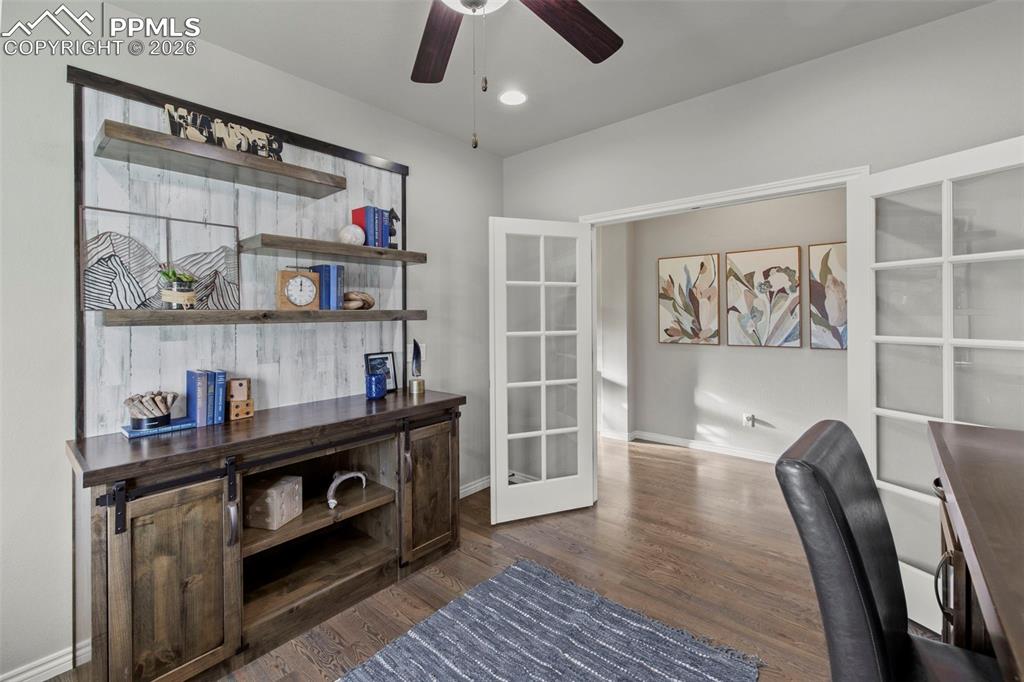 Image 12 of 43: Office