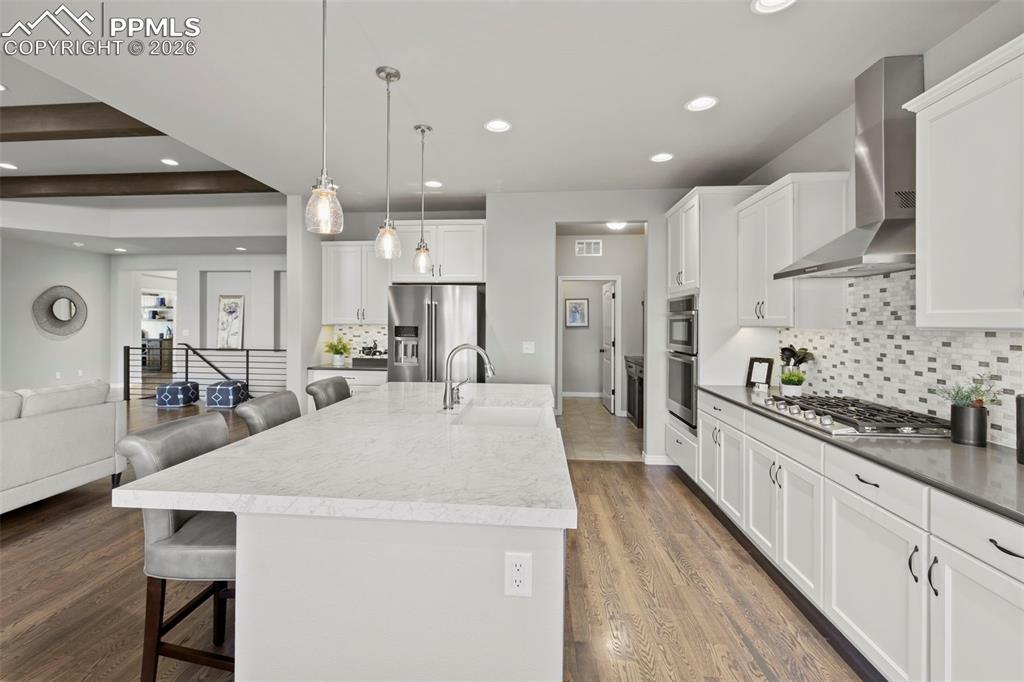 Image 6 of 43: Kitchen