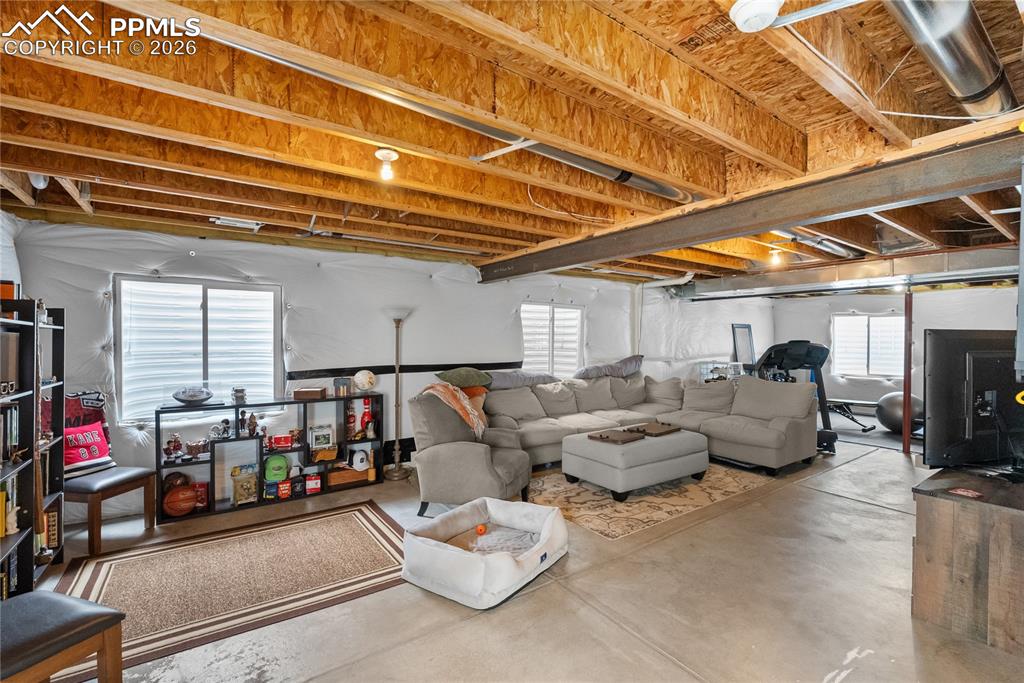 Image 18 of 25: Basement