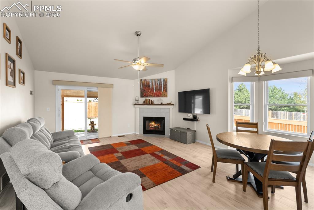Image 8 of 25: Living Room